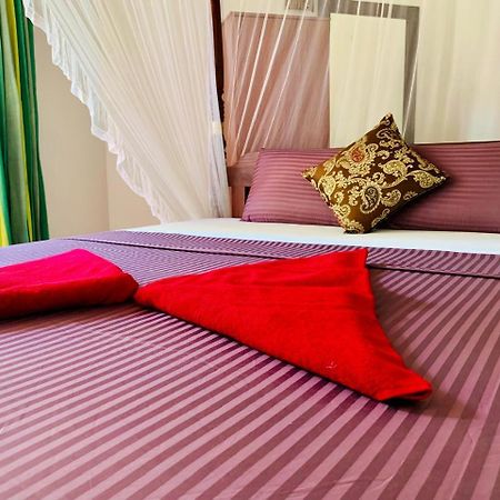 Poppies Mirissa Hotel Ngoại thất bức ảnh