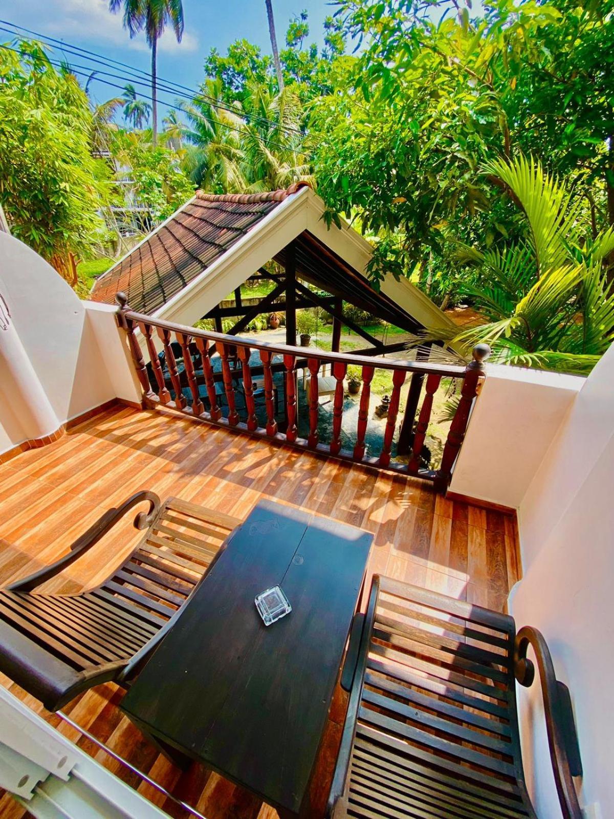 Poppies Mirissa Hotel Ngoại thất bức ảnh