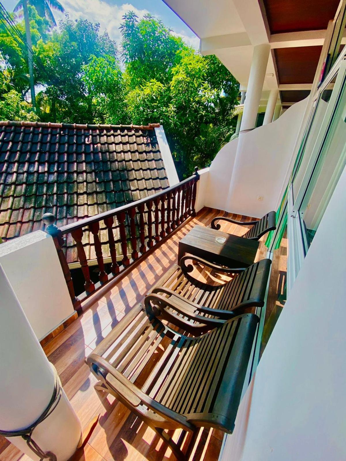 Poppies Mirissa Hotel Ngoại thất bức ảnh