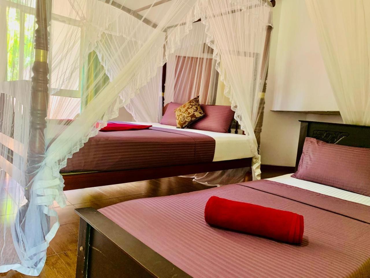 Poppies Mirissa Hotel Ngoại thất bức ảnh