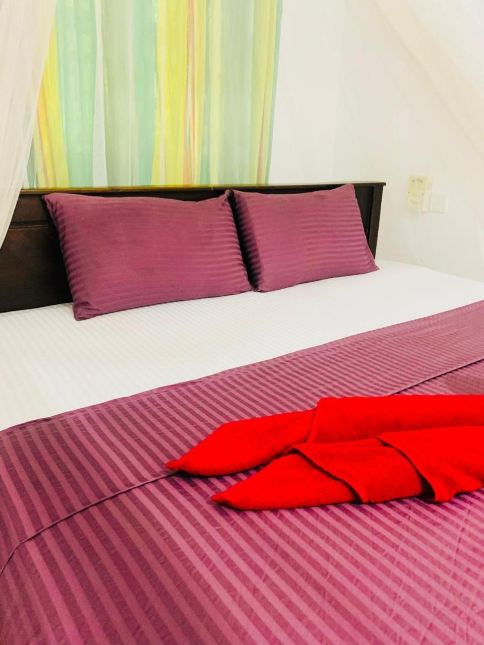 Poppies Mirissa Hotel Ngoại thất bức ảnh
